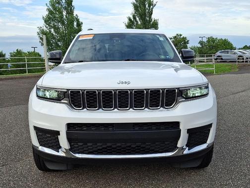 2023 Jeep Grand Cherokee L Laredo