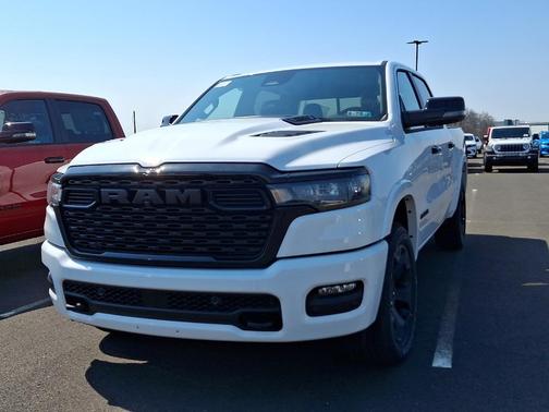 Bright White Clearcoat 2026 RAM 1500 Big Horn/Lone Star