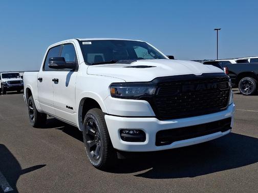 Bright White Clearcoat 2026 RAM 1500 Big Horn/Lone Star