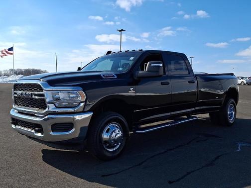 2023 RAM 3500 Tradesman