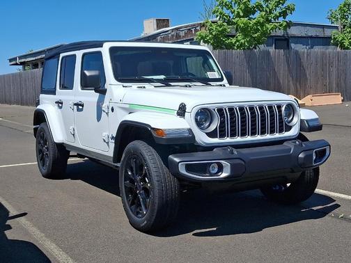2025 Jeep Wrangler 4xe Sahara