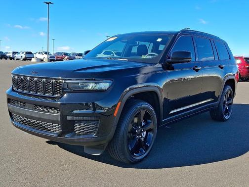 2023 Jeep Grand Cherokee L Laredo