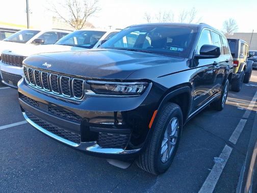2025 Jeep Grand Cherokee L Laredo