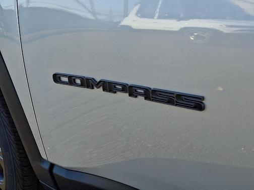 2026 Jeep Compass Limited Altitude