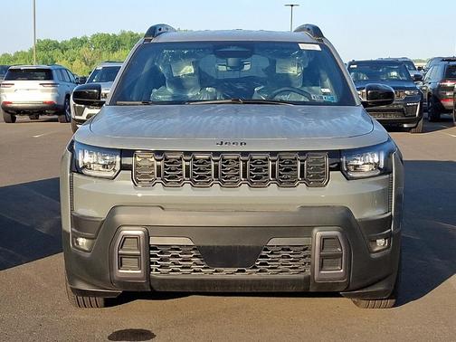 Sting Gray Clearcoat 2026 Jeep Cherokee LAREDO/LIMITED