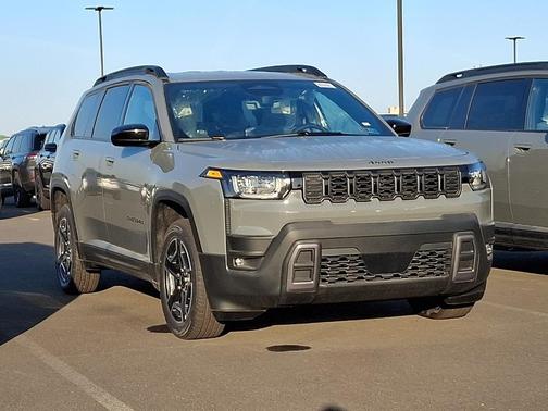Sting Gray Clearcoat 2026 Jeep Cherokee LAREDO/LIMITED