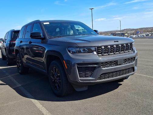 Metallic 2026 Jeep Grand Cherokee Altitude 4x4