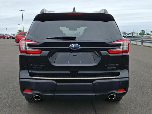 Crystal Black Silica 2025 Subaru Ascent Bronze Edition 7-Passenger