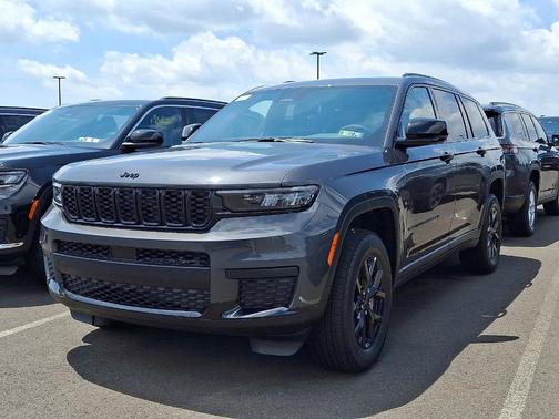 2025 Jeep Grand Cherokee L Laredo
