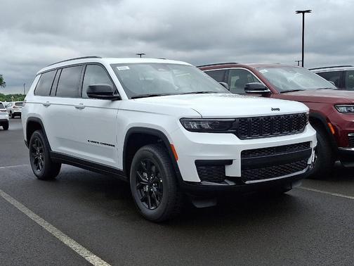 2025 Jeep Grand Cherokee L Laredo