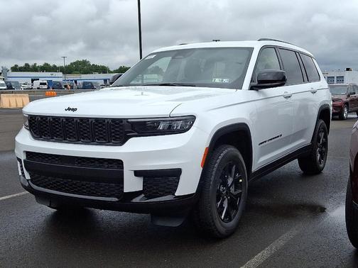 2025 Jeep Grand Cherokee L Laredo