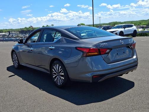 Gun Metallic 2025 Nissan Altima SV