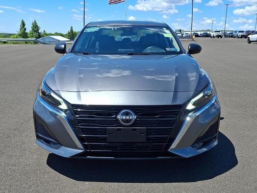 Gun Metallic 2025 Nissan Altima SV