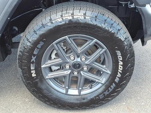 Firecracker Red Clearcoat 2025 Jeep Wrangler Sport