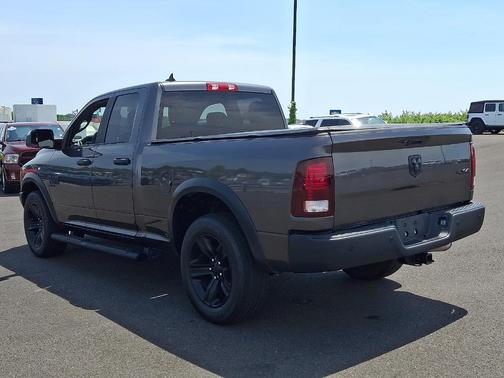 Granite Crystal Clearcoat Metallic 2021 RAM 1500 Classic SLT