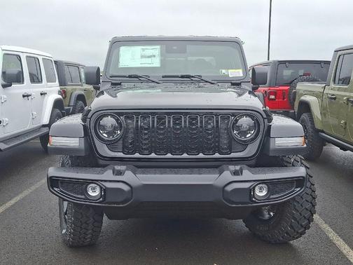 2025 Jeep Gladiator Sport