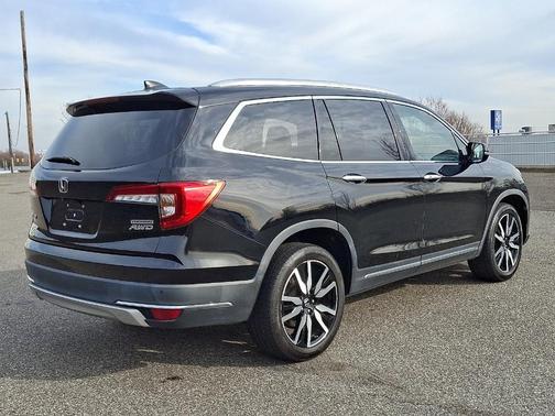 2021 Honda Pilot Touring 7-Passenger