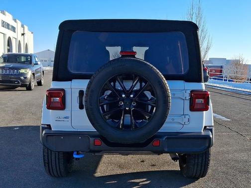 2024 Jeep Wrangler 4xe Sahara