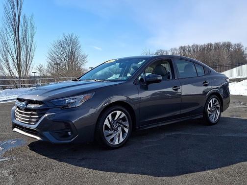 2023 Subaru Legacy 