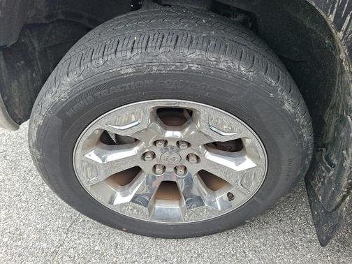 Granite Crystal Clearcoat Metallic 2019 RAM 1500 Big Horn