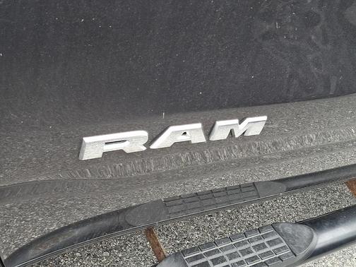 Granite Crystal Clearcoat Metallic 2019 RAM 1500 Big Horn