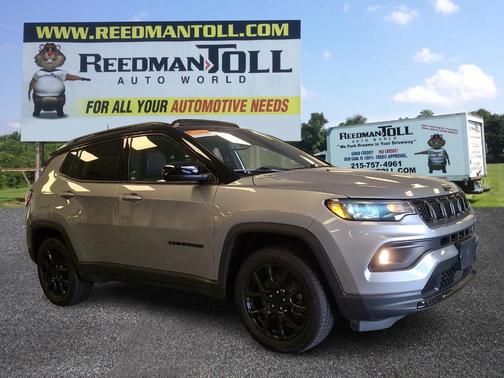 Billet Silver Clearcoat Metallic 2023 Jeep Compass Altitude