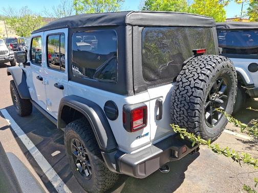 2025 Jeep Wrangler 4xe Sport