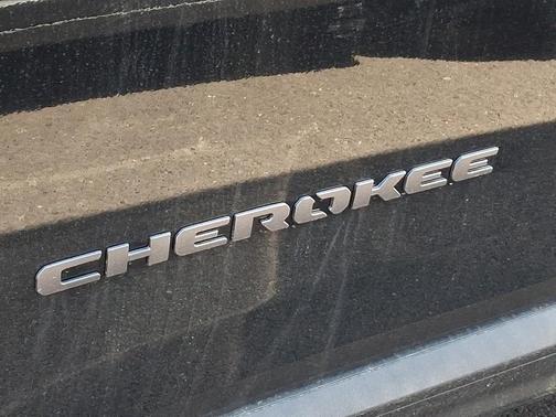 2026 Jeep Cherokee LAREDO/LIMITED