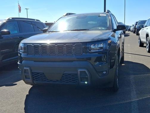 Diamond Black 2026 Jeep Cherokee LAREDO/LIMITED