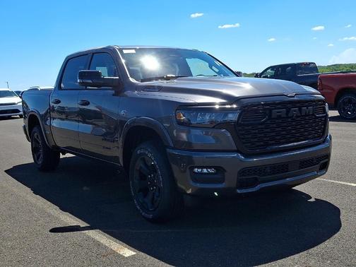 Granite Crystal Clearcoat Metallic 2026 RAM 1500 Big Horn/Lone Star