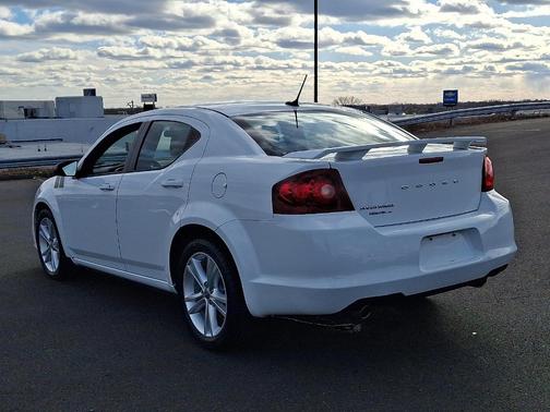 2013 Dodge Avenger SE