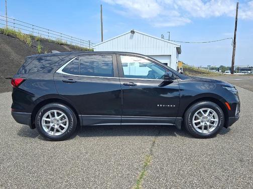 Mosaic Black Metallic 2022 Chevrolet Equinox 1LT