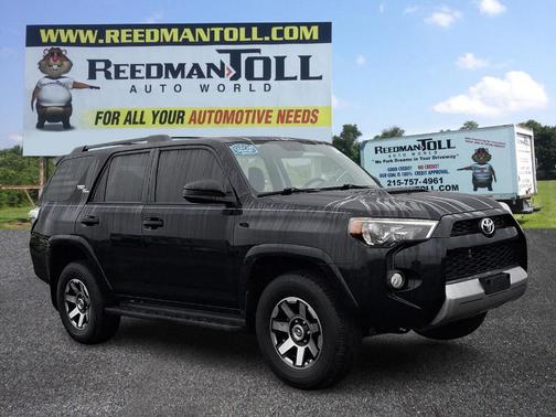 Midnight Black Metallic 2019 Toyota 4Runner TRD Off Road