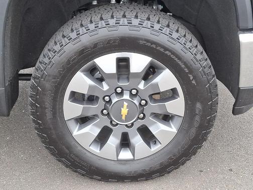 Black 2025 Chevrolet Silverado 2500 LT