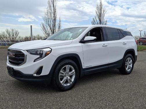 Summit White 2020 GMC Terrain SLE