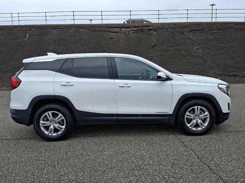 Summit White 2020 GMC Terrain SLE