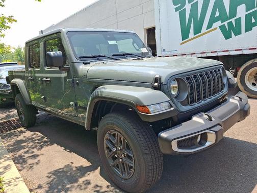 2025 Jeep Gladiator Sport