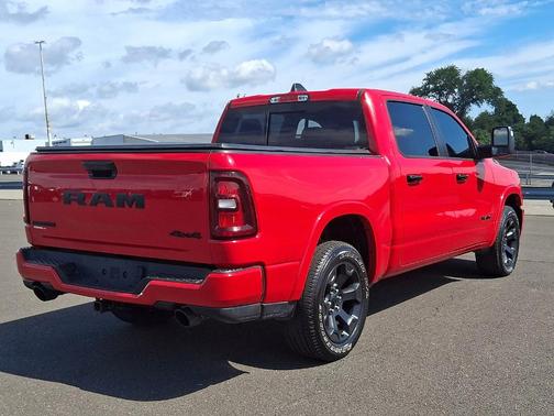 Flame Red Clearcoat 2025 RAM 1500 Big Horn