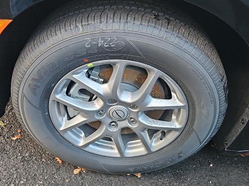 2026 Chrysler Voyager LX