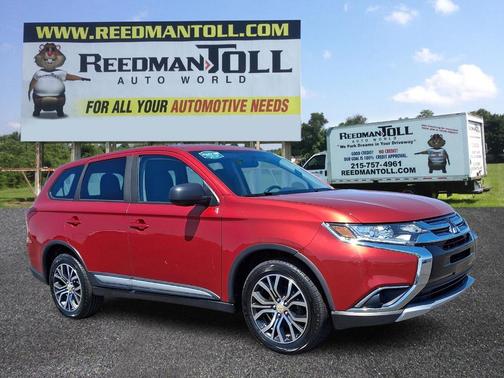 Rally Red Metallic 2018 Mitsubishi Outlander ES