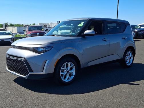 Steel Gray 2025 Kia Soul LX