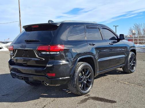 2018 Jeep Grand Cherokee Laredo