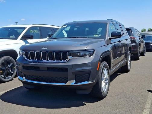 2025 Jeep Grand Cherokee L Laredo