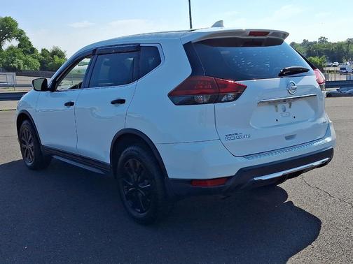 Glacier White 2019 Nissan Rogue S