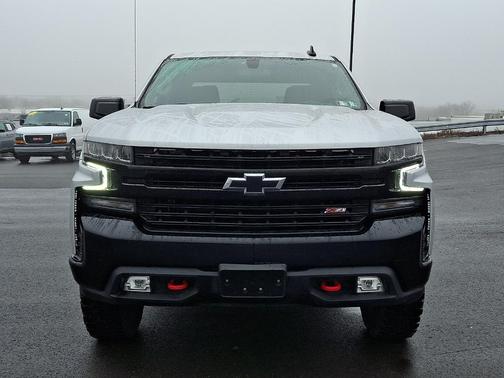 Silver Ice Metallic 2021 Chevrolet Silverado 1500 LT Trail Boss