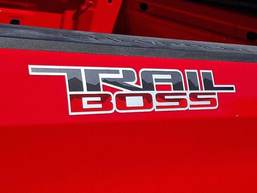 2025 Chevrolet Silverado 1500 Custom Trail Boss