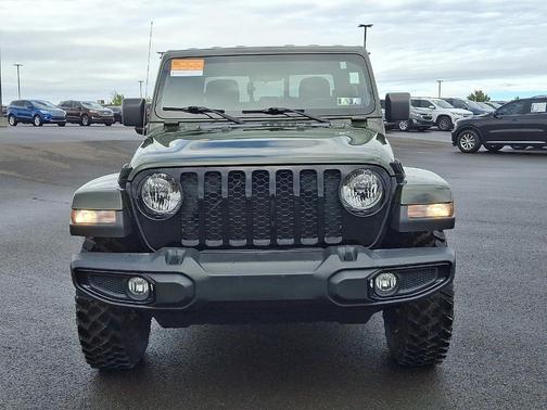 2022 Jeep Gladiator Sport