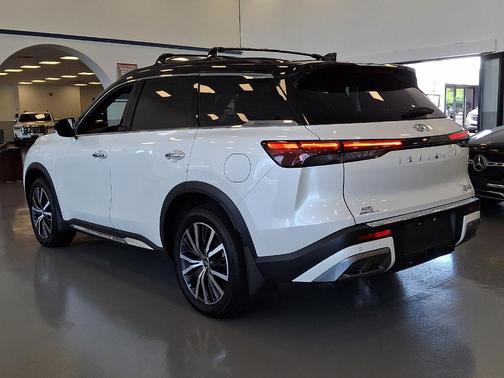 Mjst Whte 2025 INFINITI QX60 AUTOGRAPH