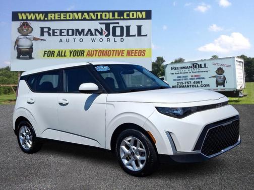 Snow White Pearl 2025 Kia Soul LX