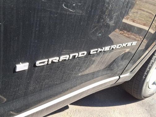 2025 Jeep Grand Cherokee Laredo